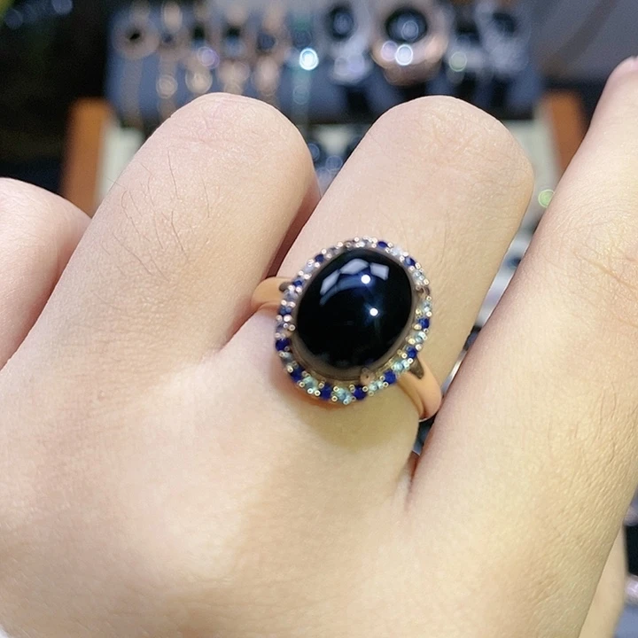 18K金镶嵌戒指翡翠风**画蛋面