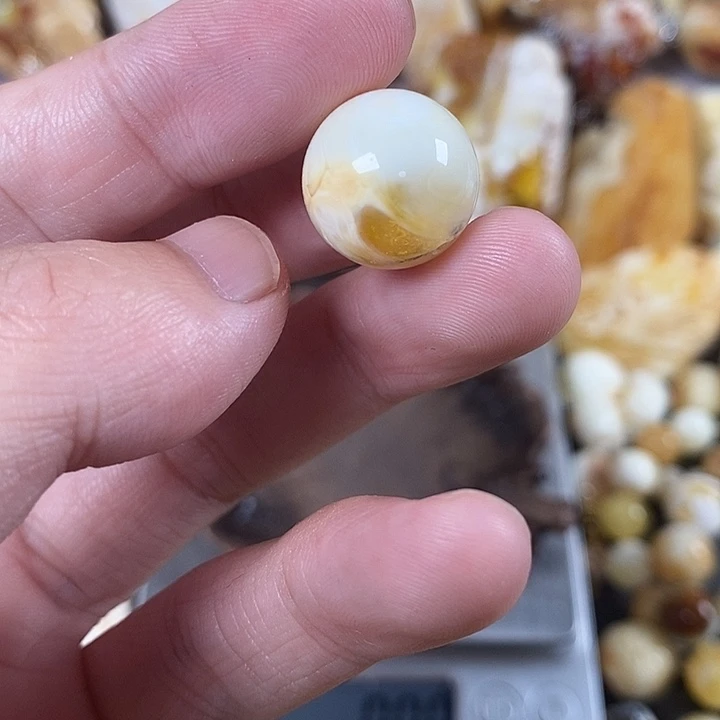 琥珀未镶嵌裸石我