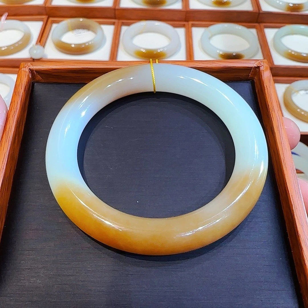 和田玉手镯未镶嵌且末天地糖福镯54 55 56