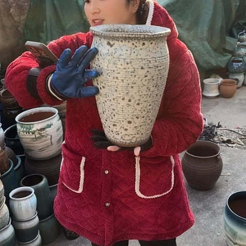 20口31高瑕疵一个。