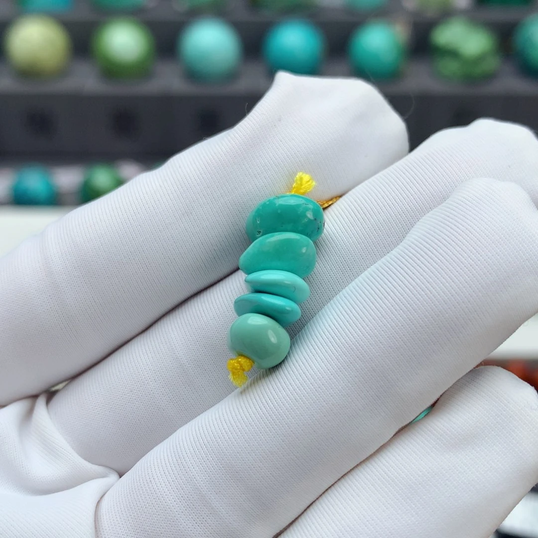 琥珀（根珀）颈饰未镶嵌