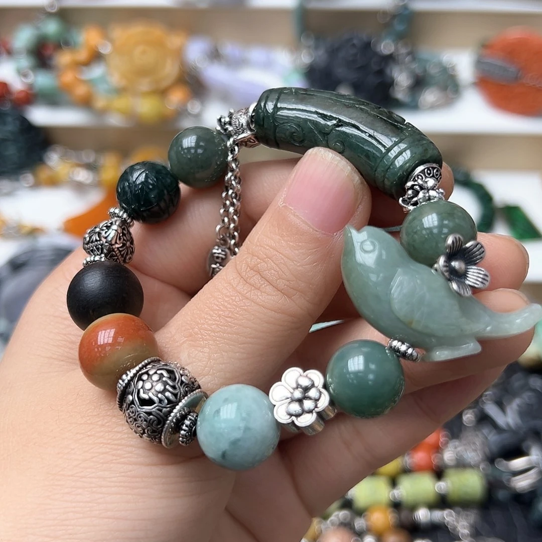 翡翠戒指未镶嵌燕*