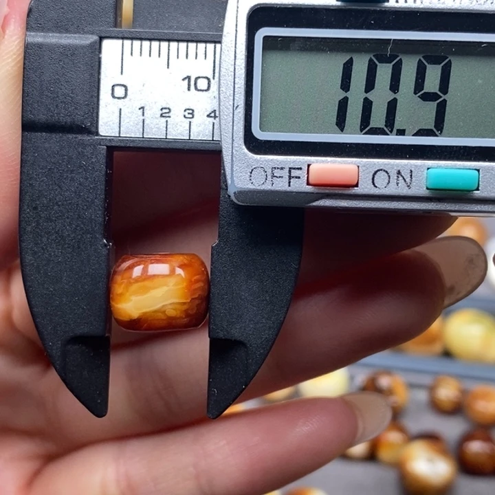 未镶嵌蜜蜡珠宝奇石