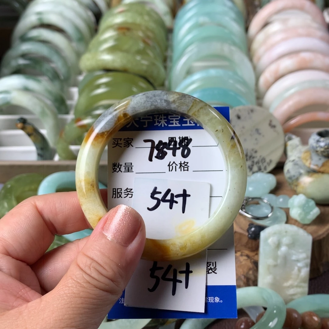 蛇纹石玉手镯未镶嵌7848