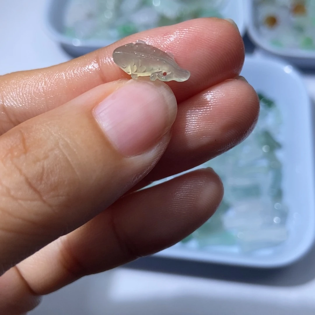 定制翡翠未镶嵌翡翠