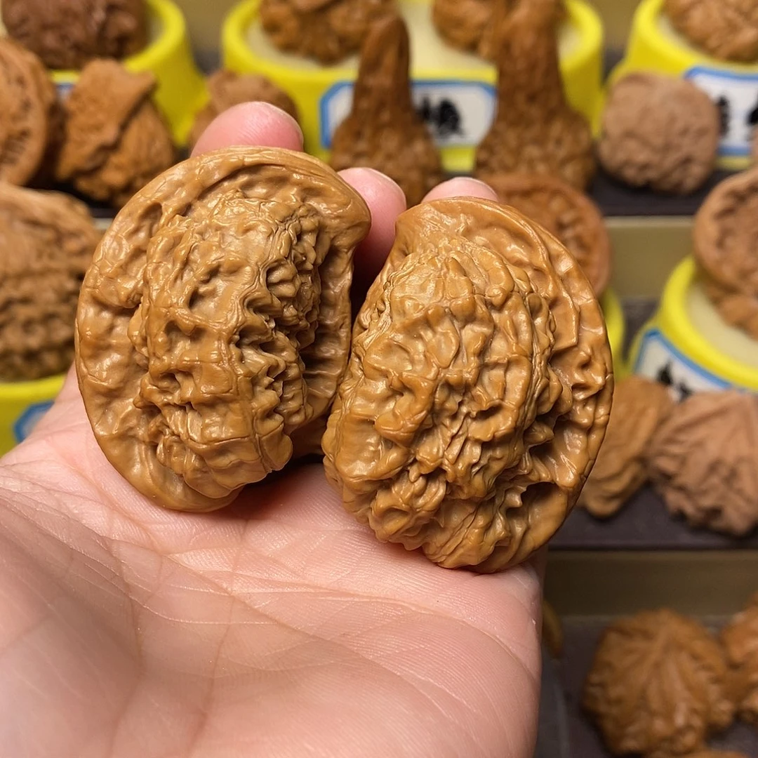 吊坠文玩核桃座山雕