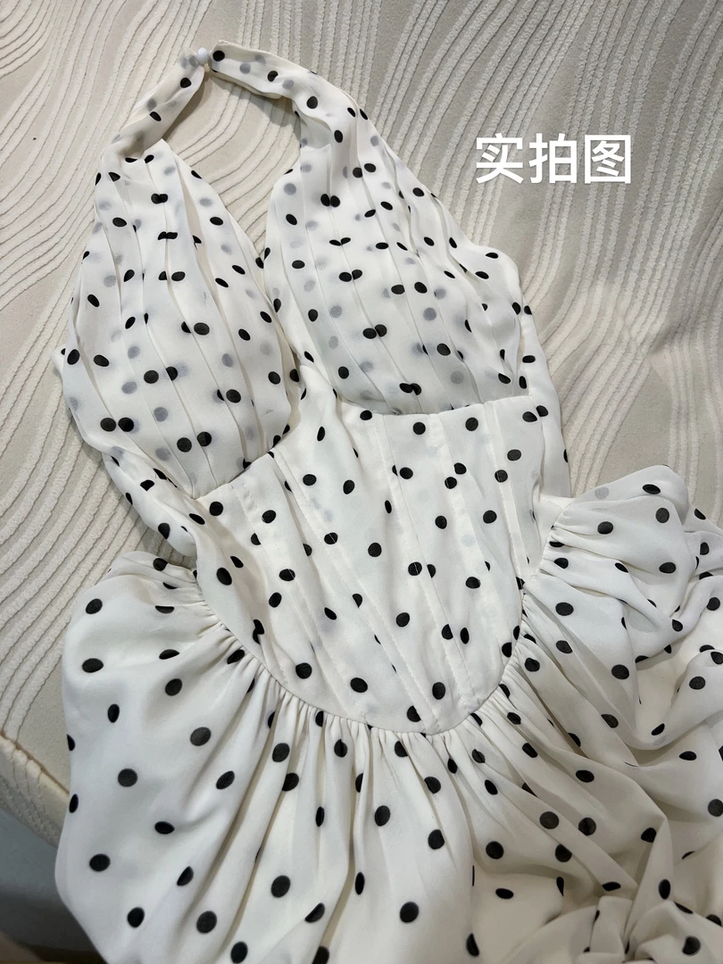 挂脖波点收腰连衣裙高质量