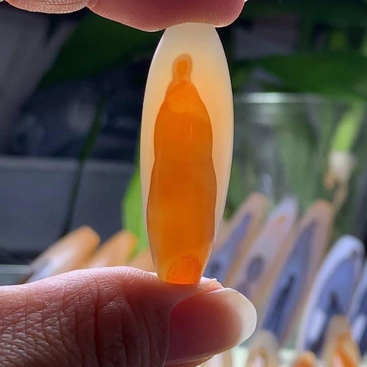 未镶嵌玛瑙/玉髓珠宝半成品1