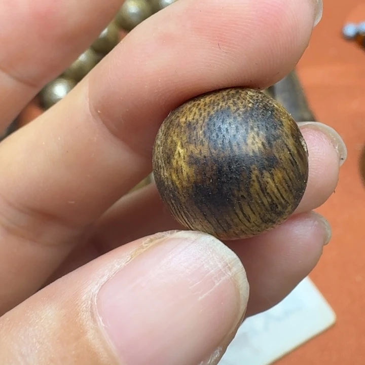 大叶紫檀（黑酸枝木类）