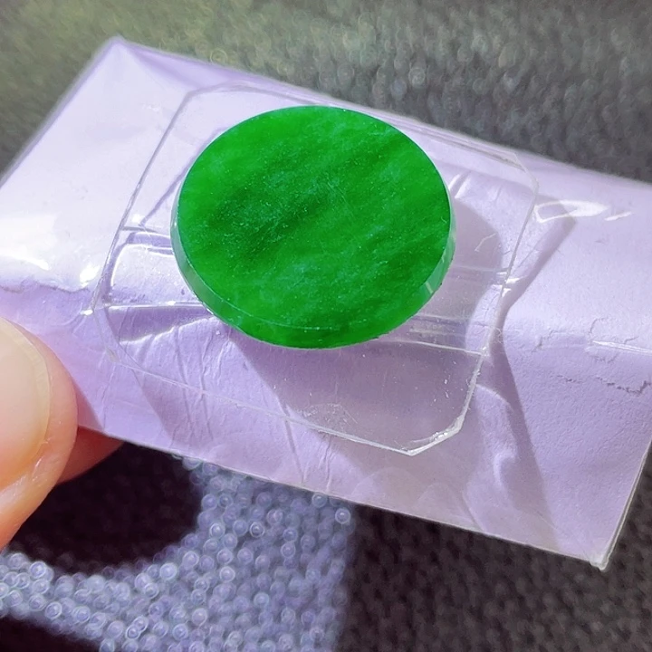 未镶嵌定制翡翠翡翠