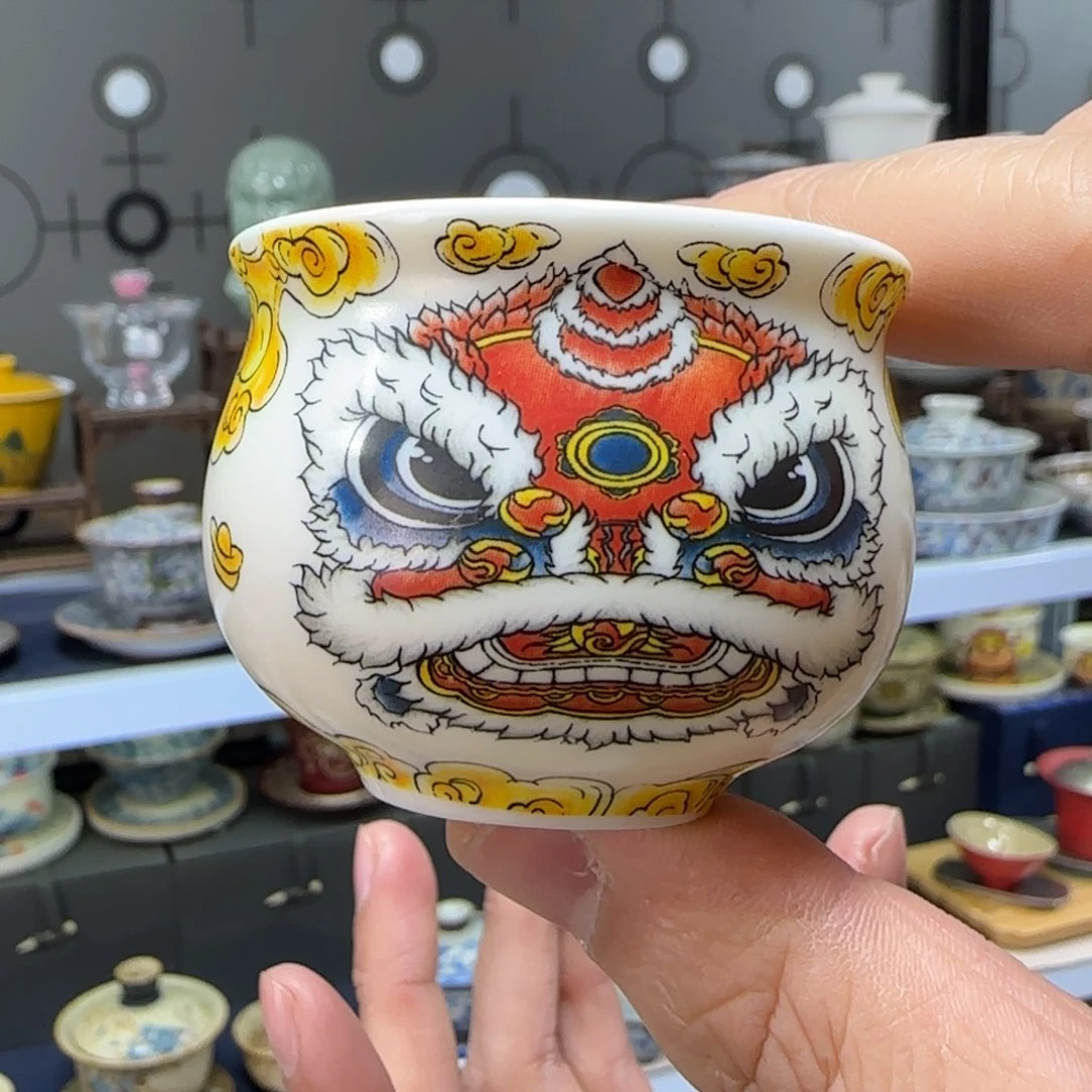 高温下的高温天气使人心情