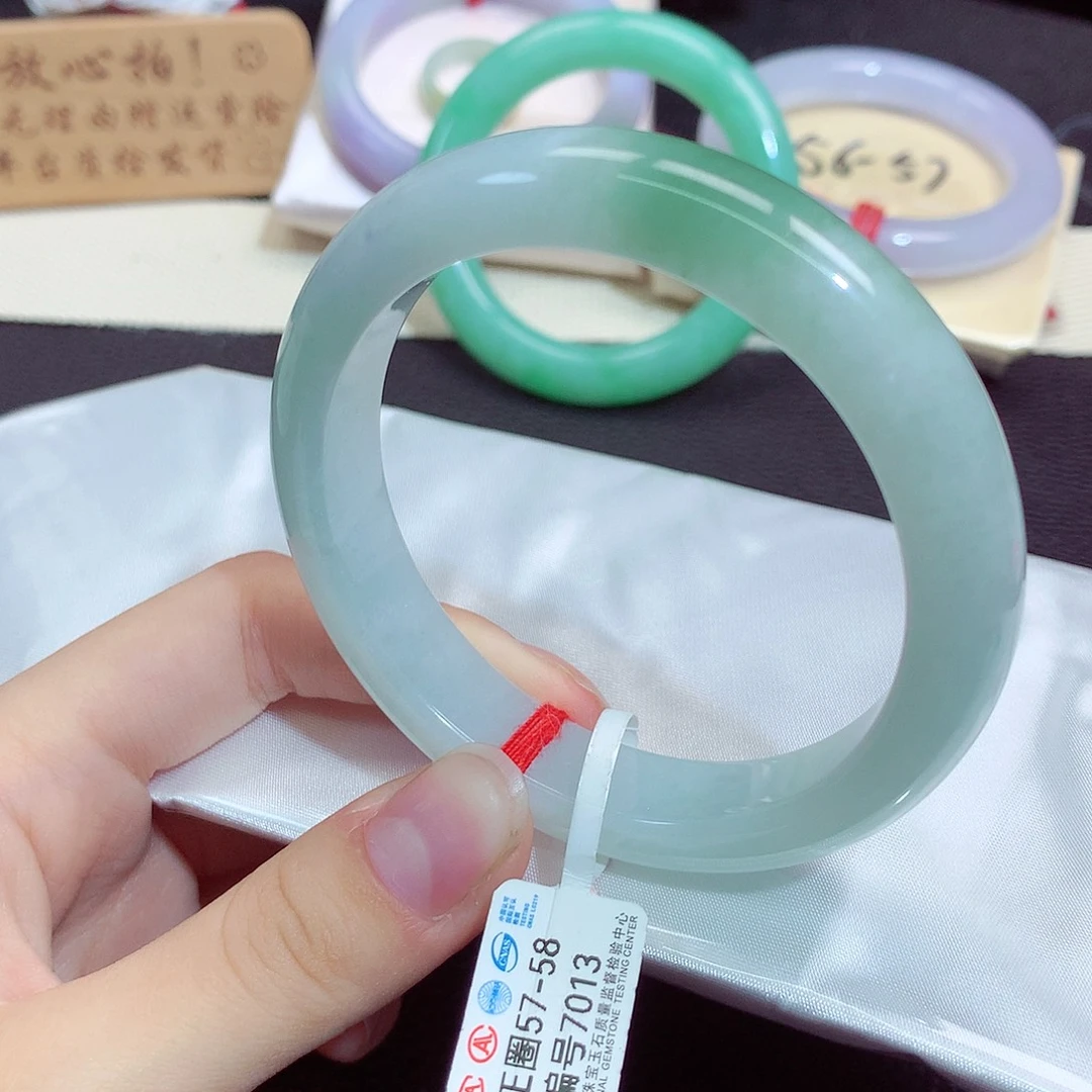 翡翠未镶嵌手镯7013