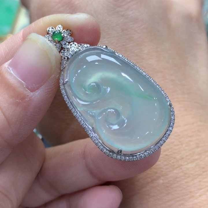 翡翠18K金镶嵌吊坠(不含链)