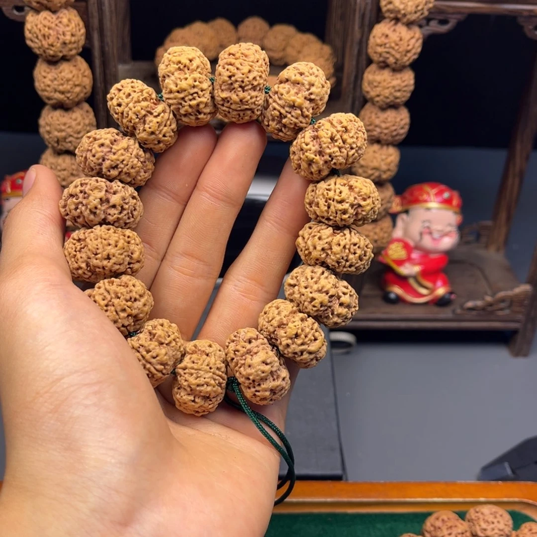 辛***得吊坠金刚菩提菠萝蜜的