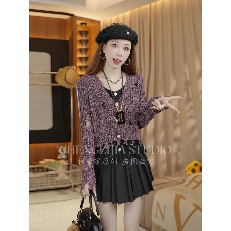 【裴诗婷】橙子·studio【】MY0516破洞三粒扣V领假两件毛衣