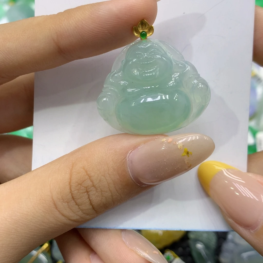 颈饰18K金镶嵌翡翠