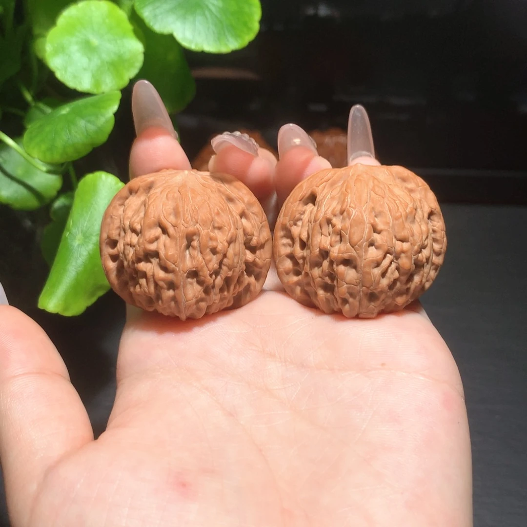 文玩核桃把件红皮正磨052606