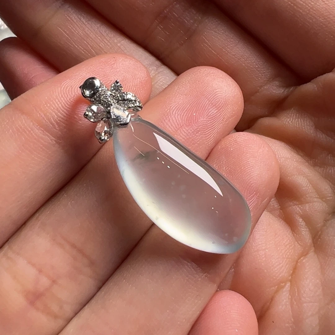 翡翠18K金镶嵌颈饰Y玻璃冰福瓜