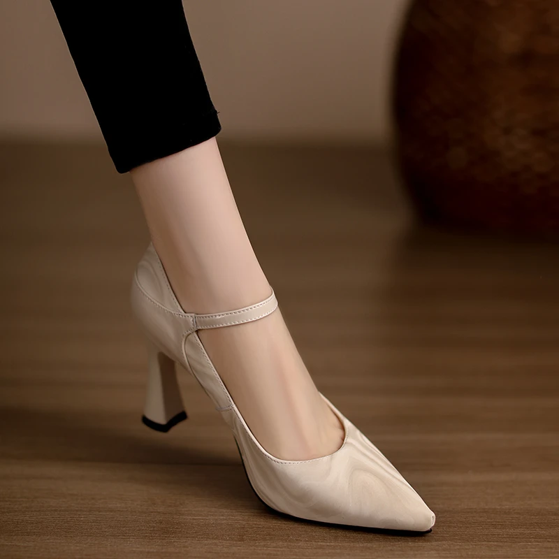 小个子手工女鞋8cm~玛丽珍鞋2025新款尖头浅口单鞋米白法式高跟鞋