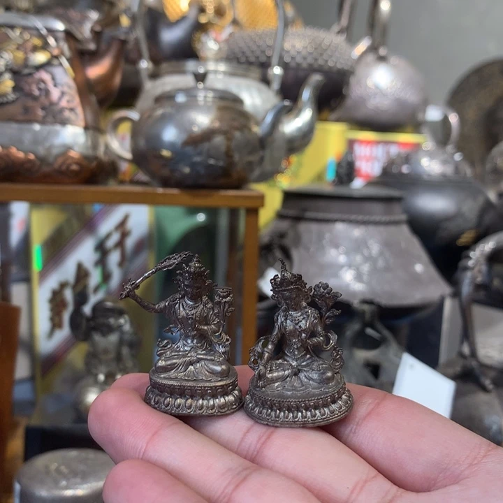 方**生两尊佛像两尊佛像