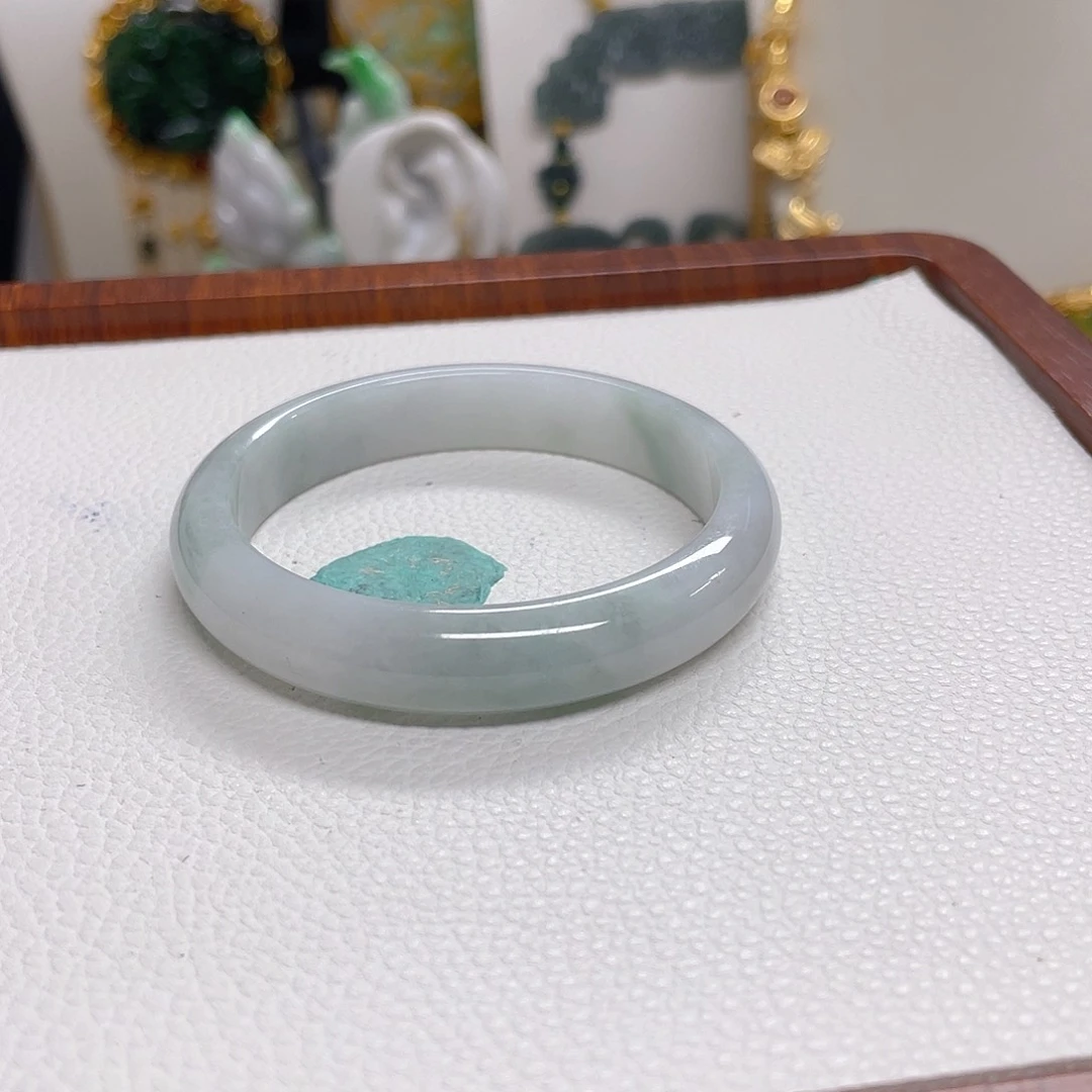 翡翠未镶嵌颈饰手镯54圈口