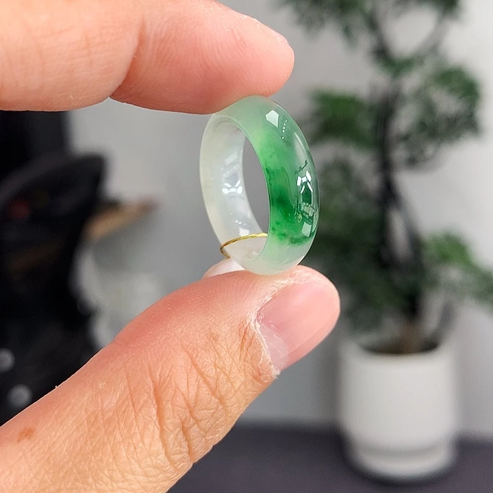 翡翠未镶嵌戒指8号