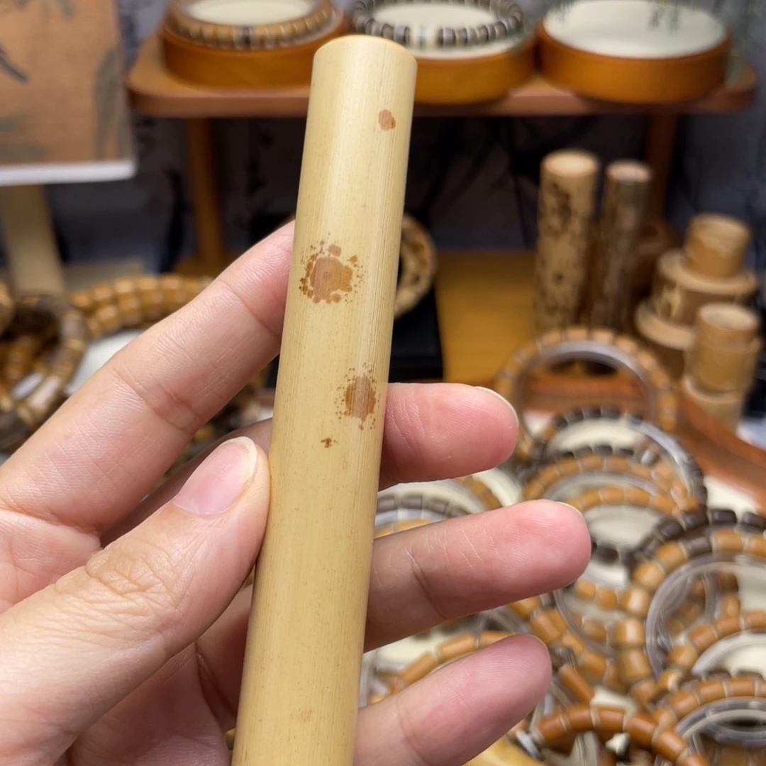 竹福建红湘妃手持把件一个