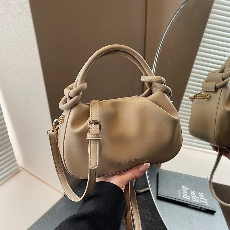 2025年流行款包包女款爆款新款夏天出门百搭小包百搭气质单肩包