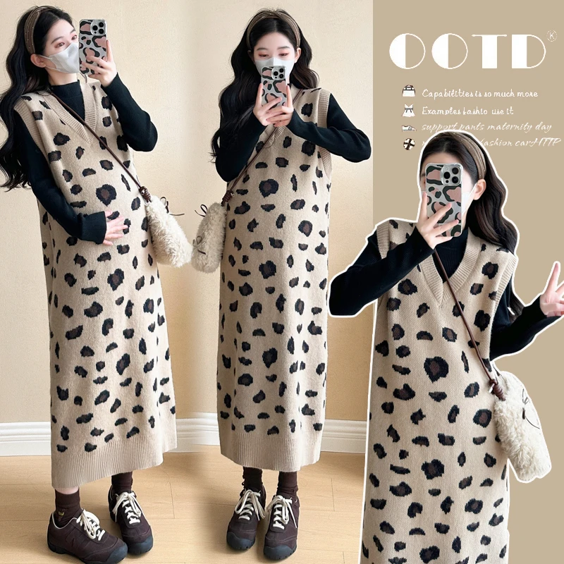 孕妇装2025新款秋冬季豹纹毛衣连衣裙孕妈高级感穿搭大码套装裙子