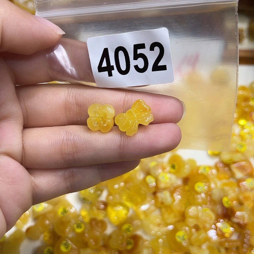 娜***琥珀未镶嵌珠宝奇石