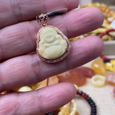 手串琥珀未镶嵌吊坠