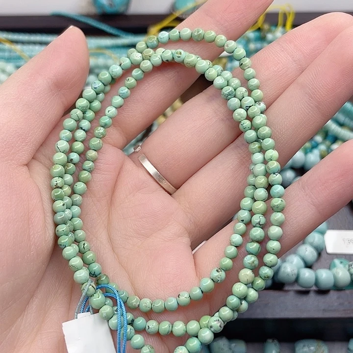 绿松石未镶嵌颈饰