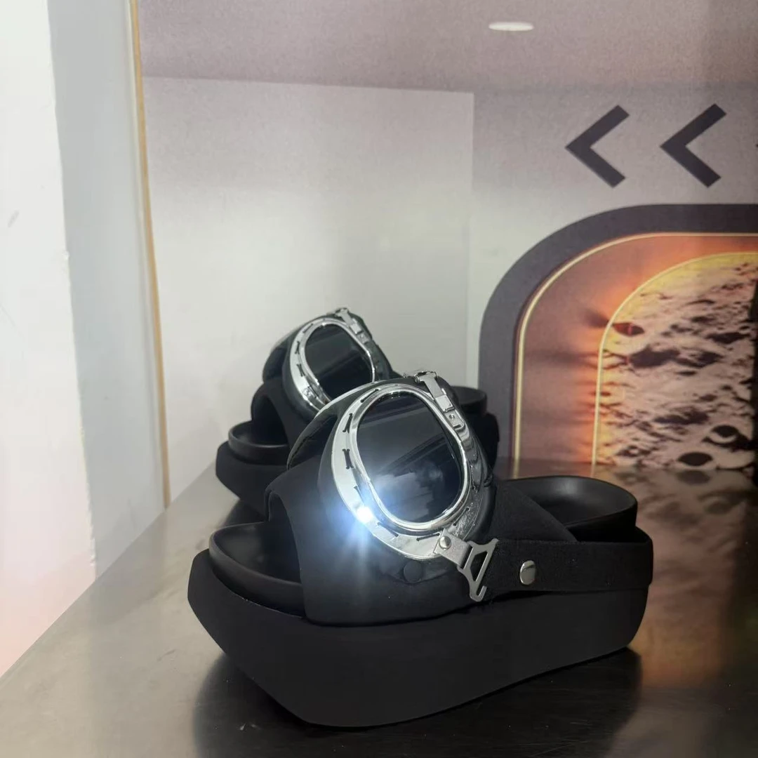 23夏款上新2025夏季新品时尚百搭小香风女鞋凉鞋软底