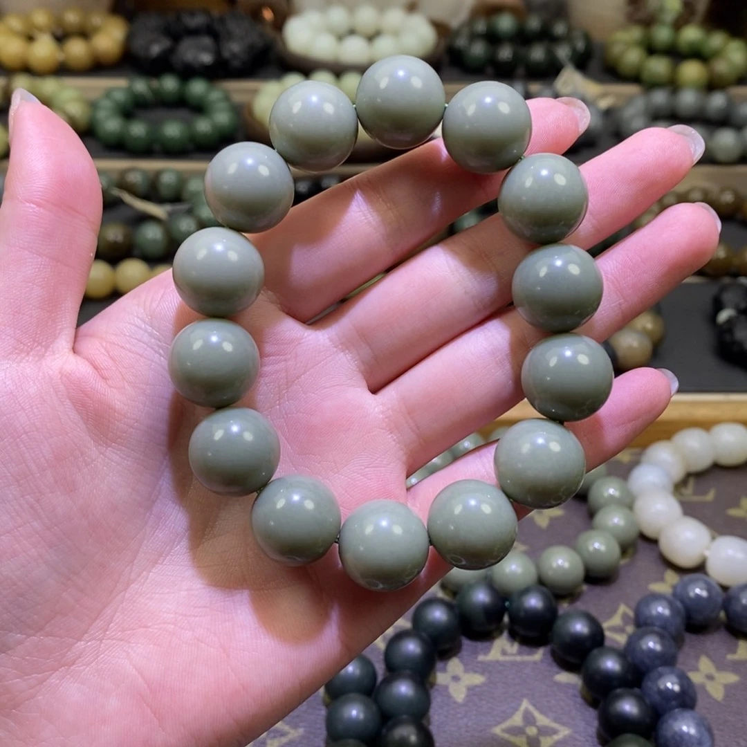 和田玉手串未镶嵌