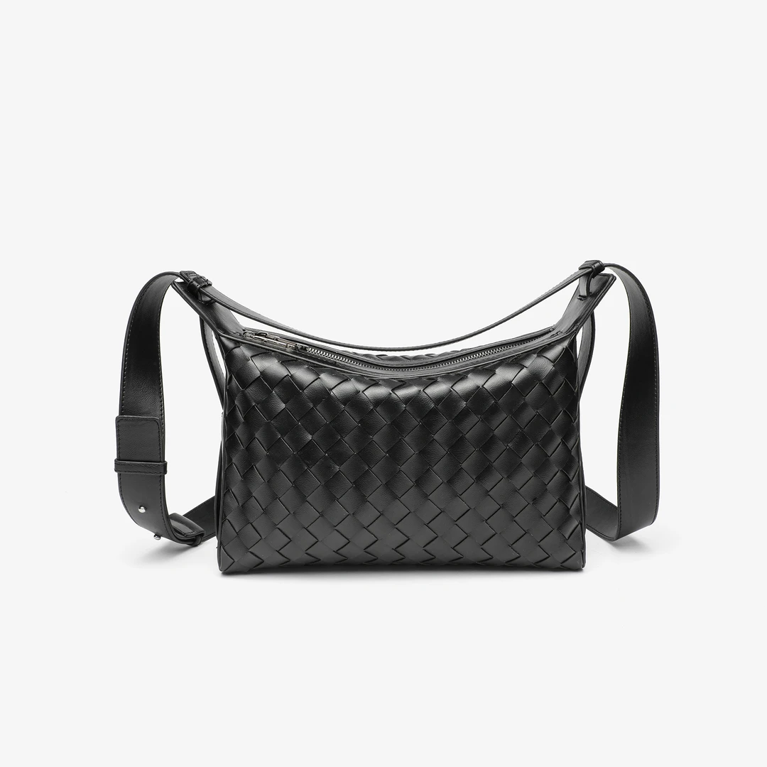 卡尔 蔻斯时尚手工编织斜挂包CK25120A黑色