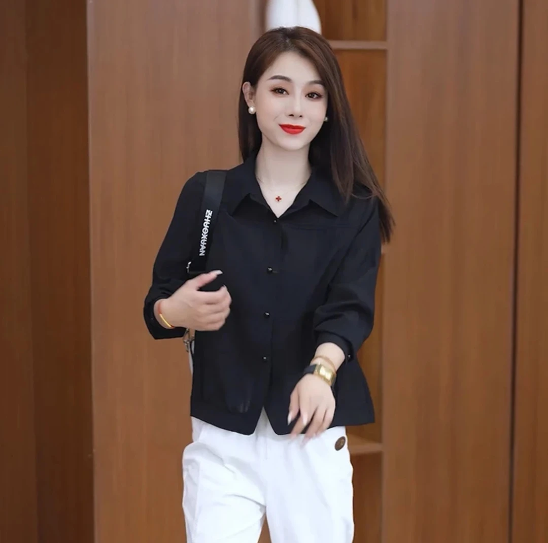 2025女装洋气小衫显瘦时尚百搭宽松休闲通勤复古