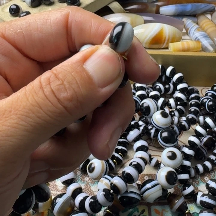 T***T合金玛瑙/玉髓珠宝奇石