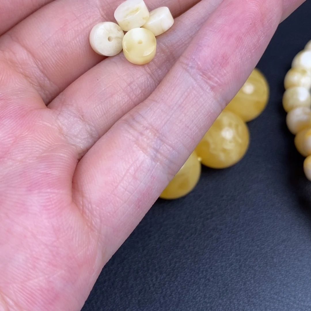未镶嵌琥珀裸石36