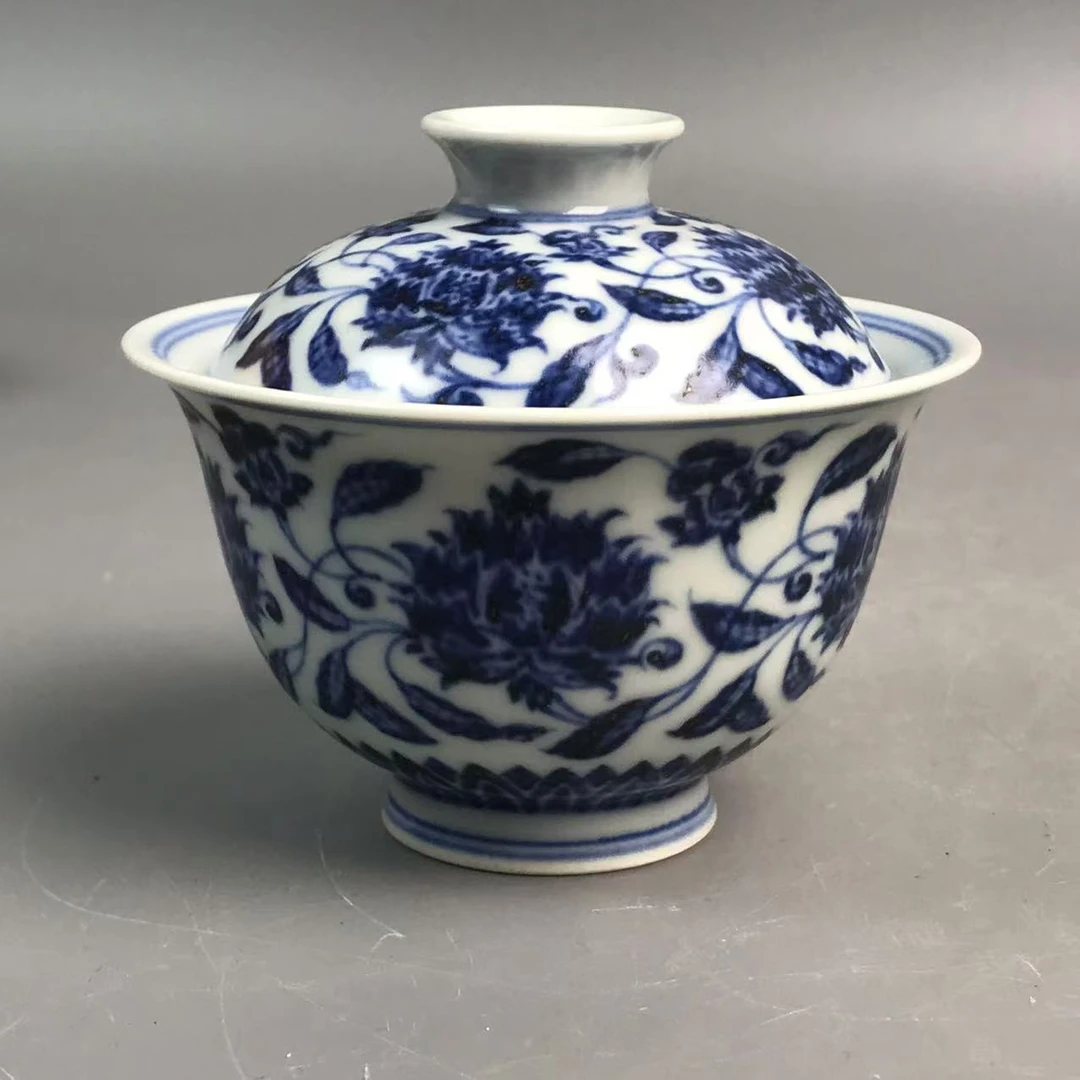 明宣德青花缠枝莲纹盖碗