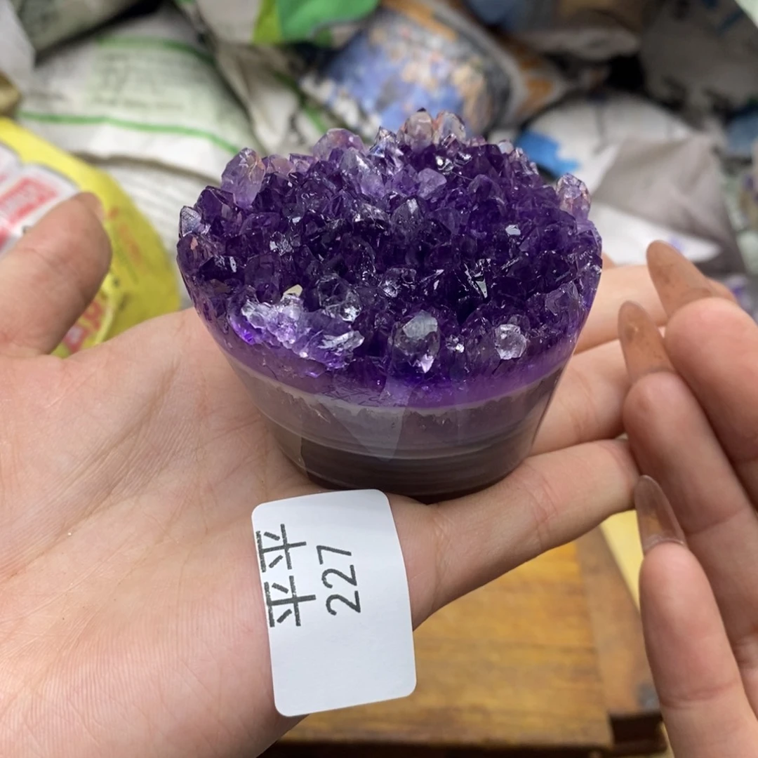 紫晶乌拉圭未镶嵌