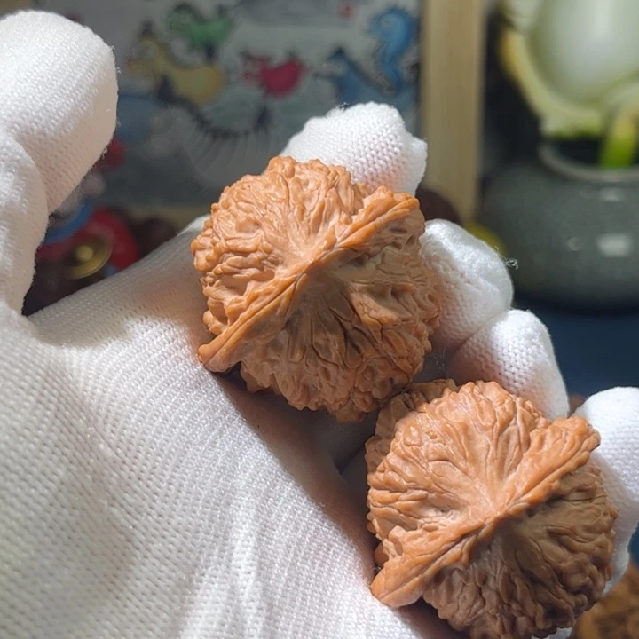 文玩核桃把件爱心