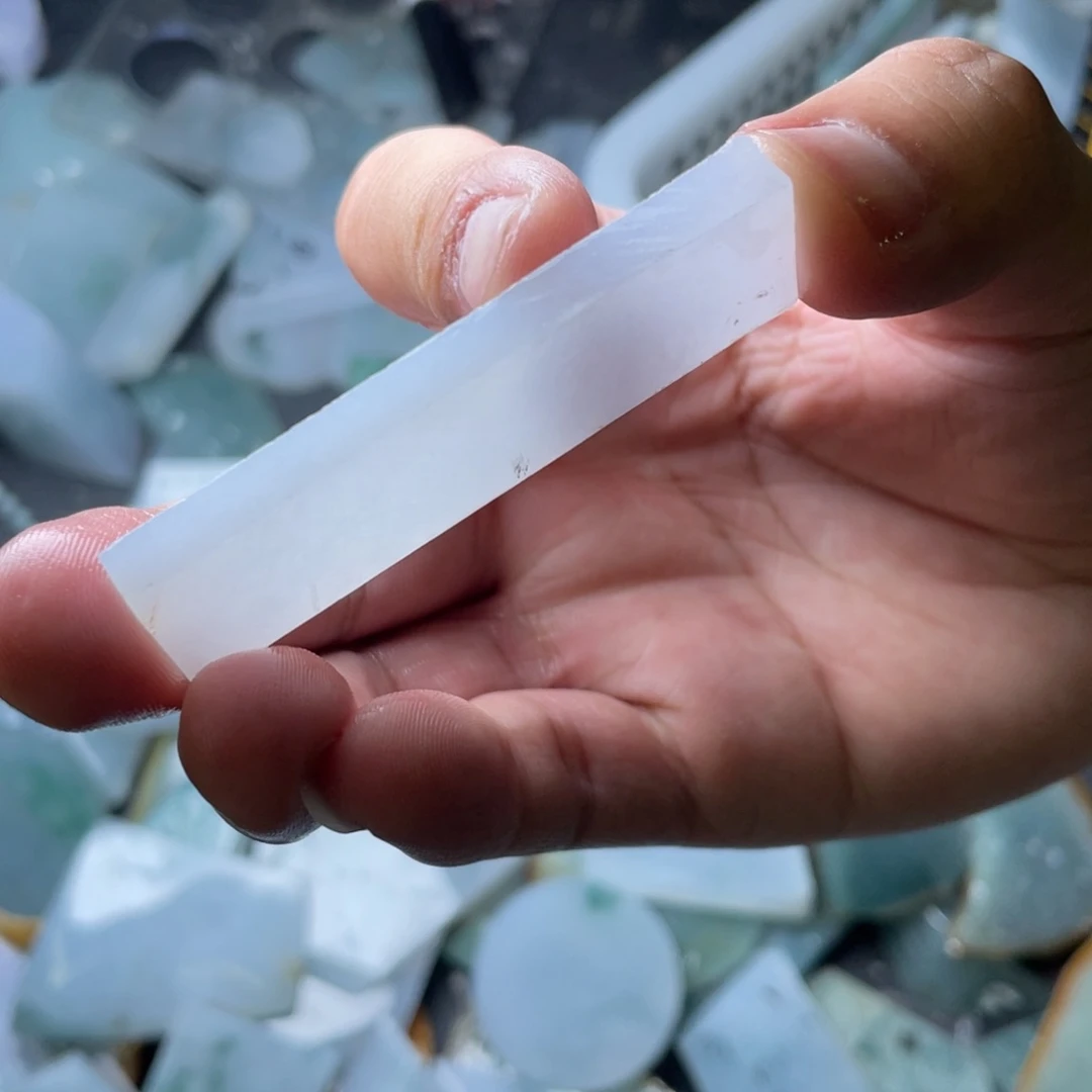 未镶嵌定制翡翠