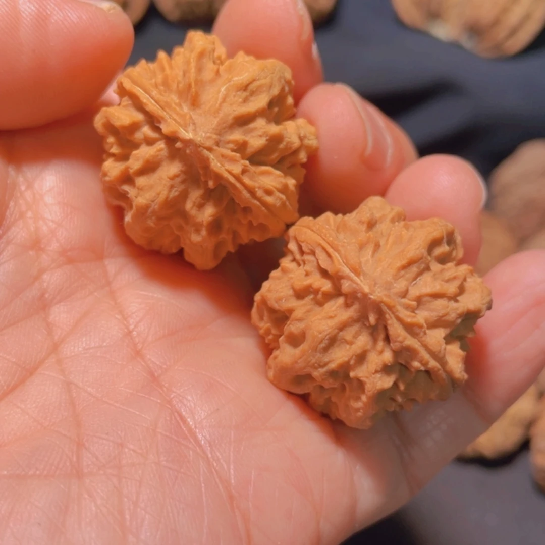 【闪购商品】文玩核桃吊坠东北楸子15