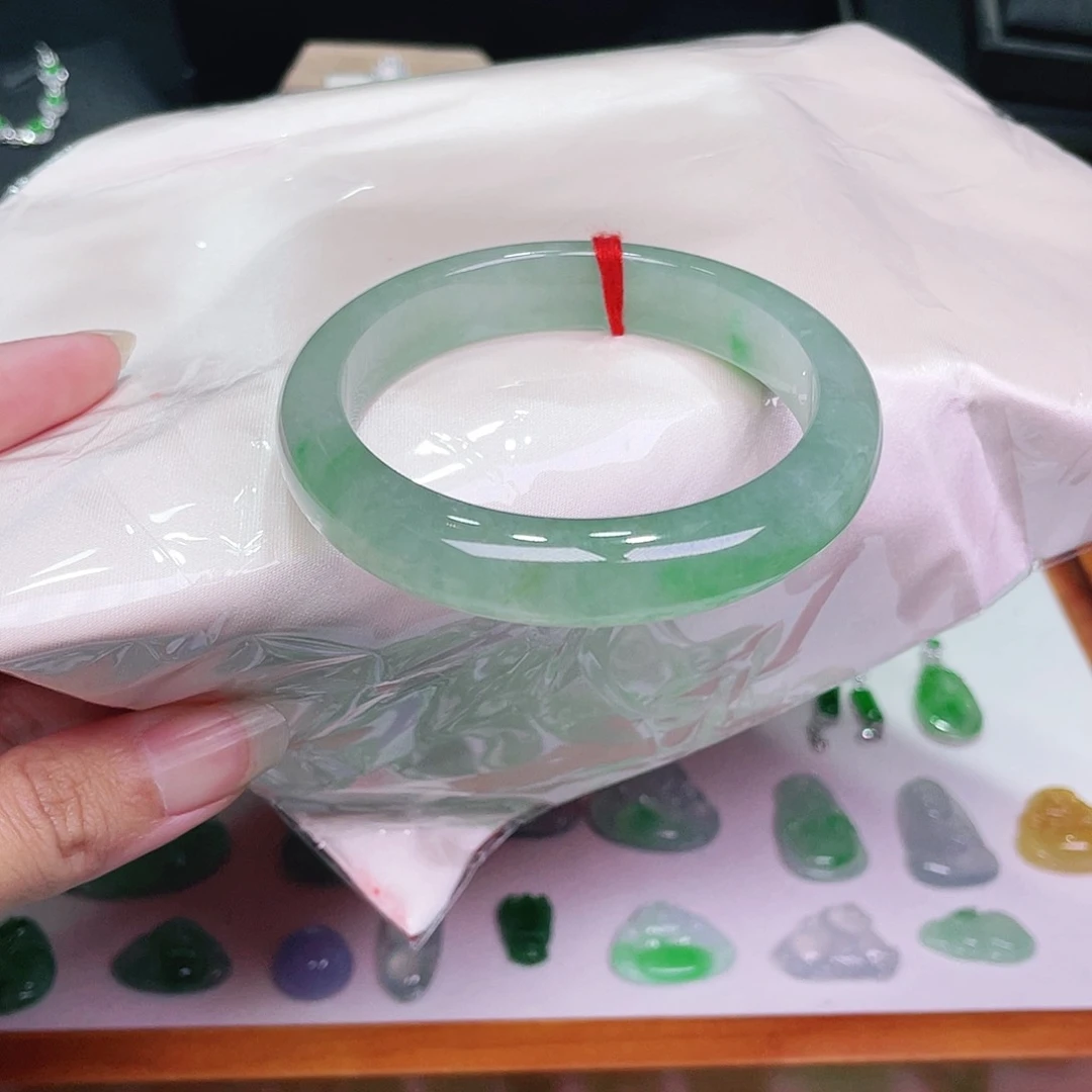 【闪购商品】未镶嵌挂件翡翠占*裸石