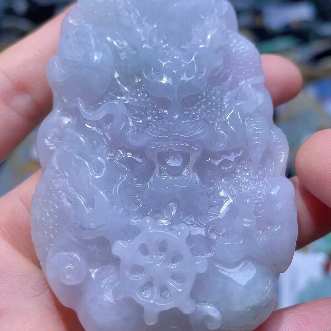 颈饰未镶嵌翡翠一个