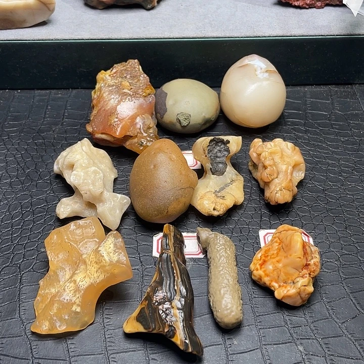 浪***主有机玻璃阿拉善戈壁石