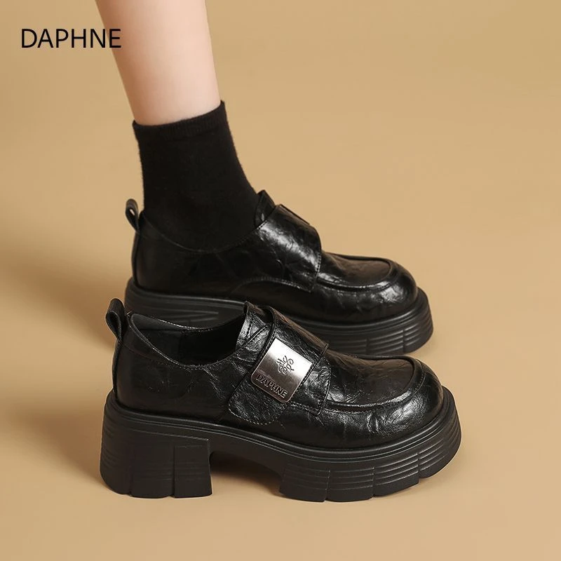 达芙妮百搭厚底乐福鞋秋季新款英伦风ins潮牌jk黑色小皮鞋女款