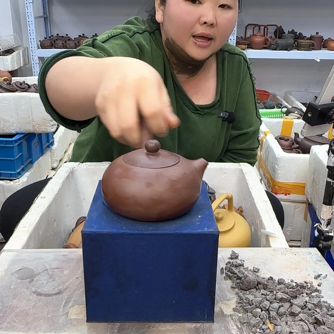 茶壶紫砂宜兴紫砂壶瑕疵处理