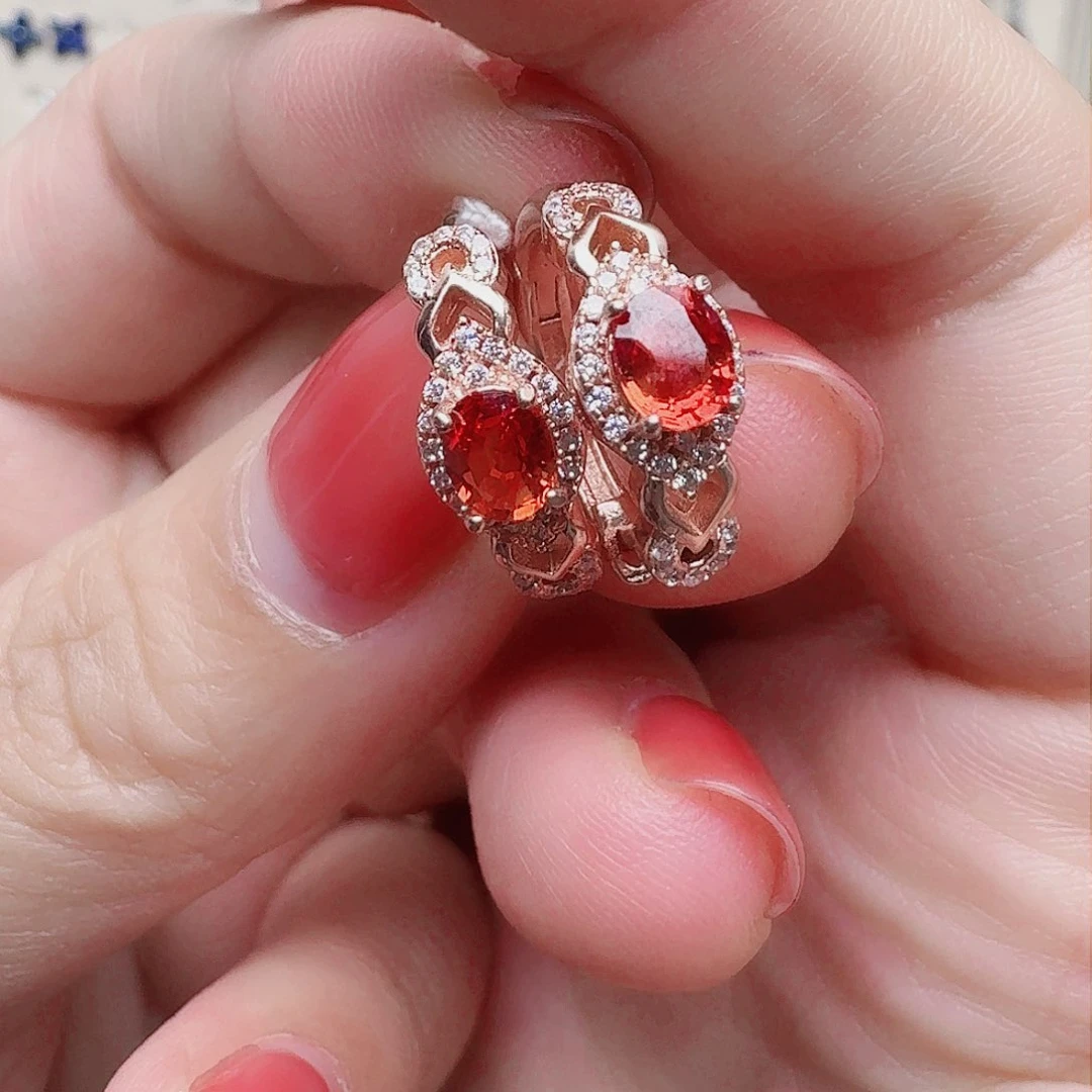 蓝宝石耳饰银S925镶嵌耳钉