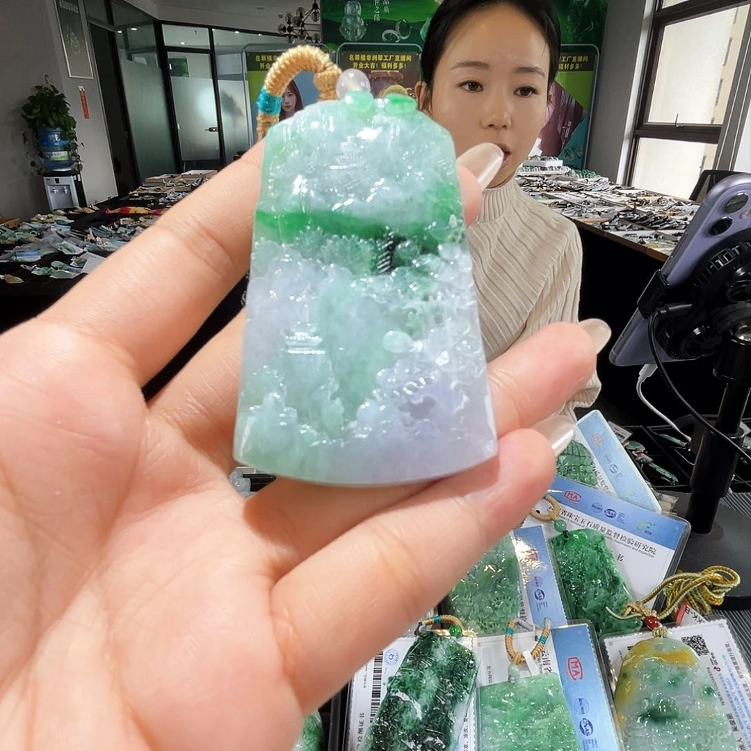 颈饰未镶嵌翡翠一
